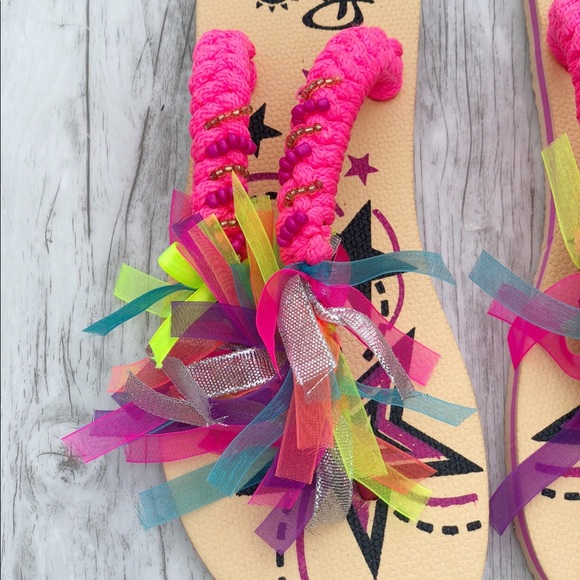 Tan Ribbon Flip Flops 🎀 - Picture 2 of 2